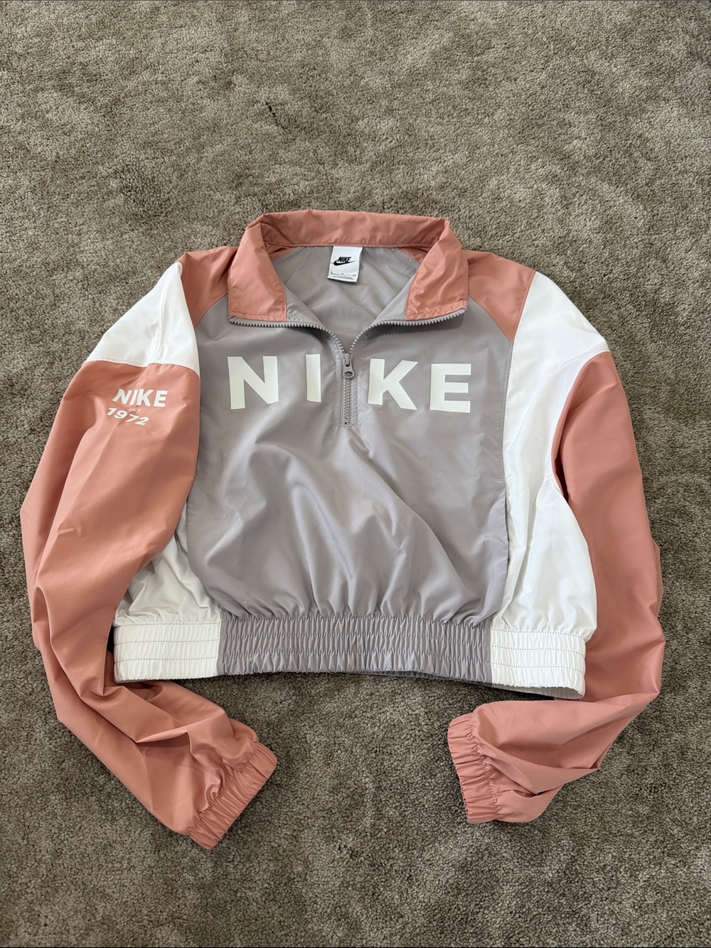Nike Classic Woven Lightweight 1/4 Zip Women’s Lifestyle Jacket